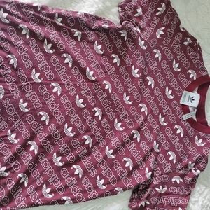 Adidas tshirt